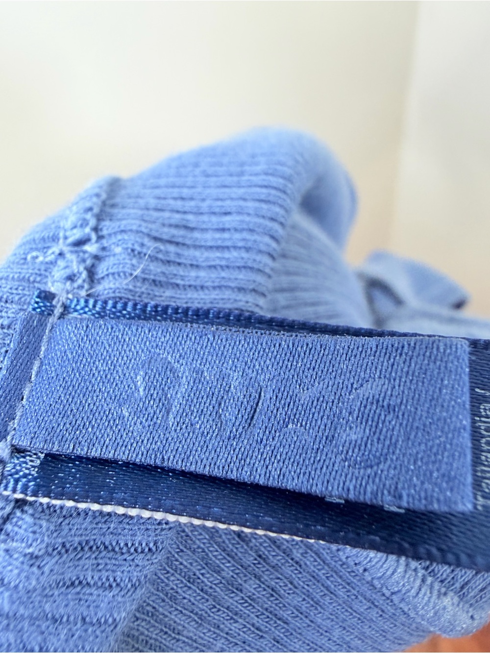 SKIMS Ribbed Tank Top - Picture 8 of 9